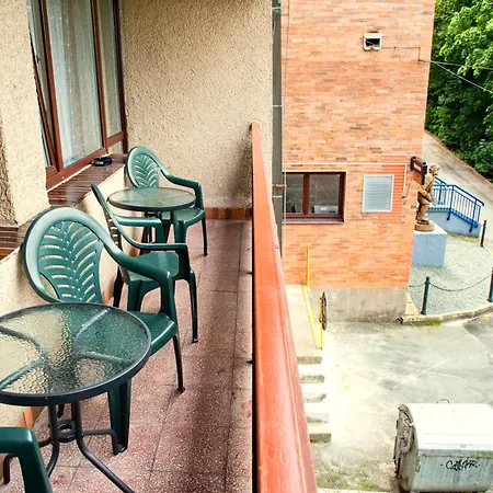 Hotel Zimni Stadion